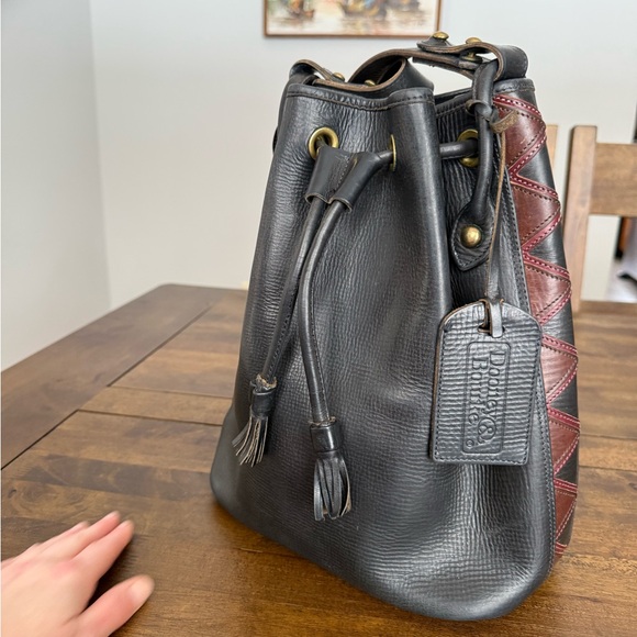 Vintage Dooney & Bourke Black Latigo Leather Bucket Bag Brass Western Boho - Picture 3 of 16